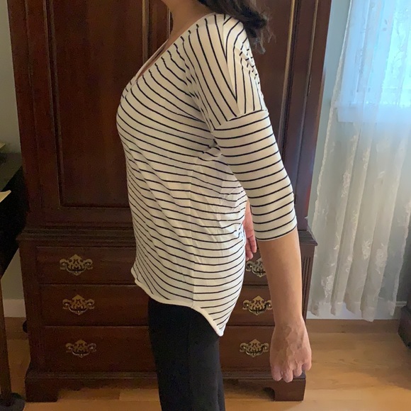 Blue & White Striped V-neck - Picture 9 of 12